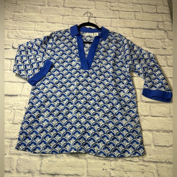 Sigrid Olsen Blue and White Linen Top. VNeck. Size Medium. 100% Linen. - Picture 5 of 8